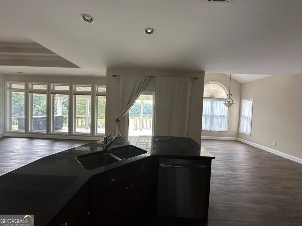 54 Whatley RD Griffin, GA 30224