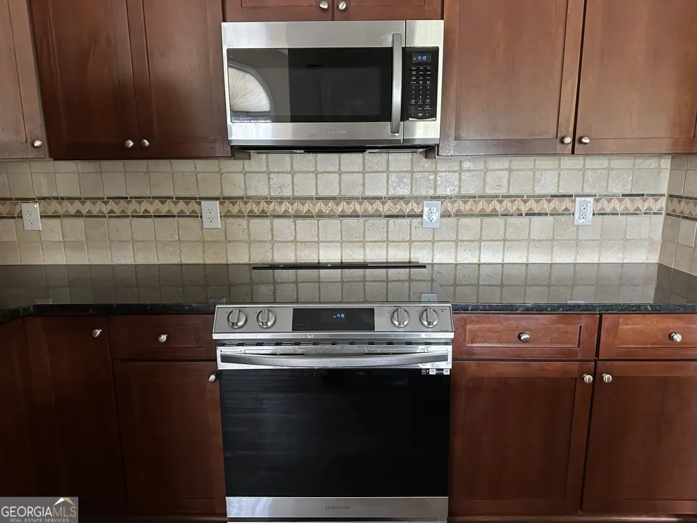 54 Whatley RD Griffin, GA 30224