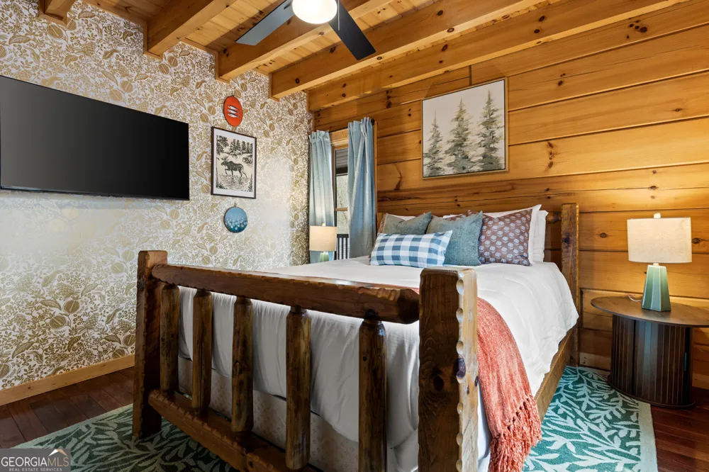 1134 Maggie Chapman RD Blue Ridge, GA 30513