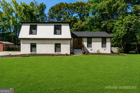 105 Lafayette DR