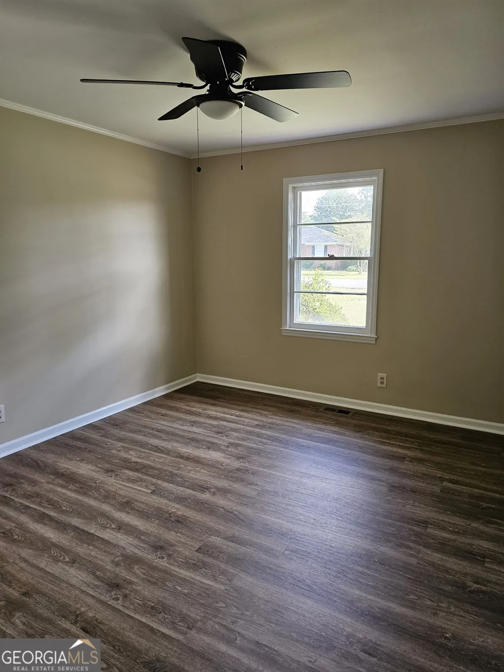 1715 Highland AVE Dublin, GA 31021