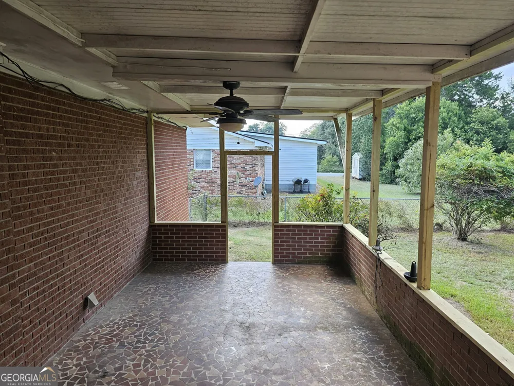 1715 Highland AVE Dublin, GA 31021
