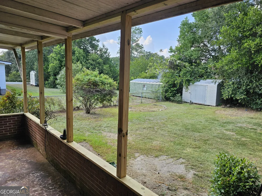 1715 Highland AVE Dublin, GA 31021