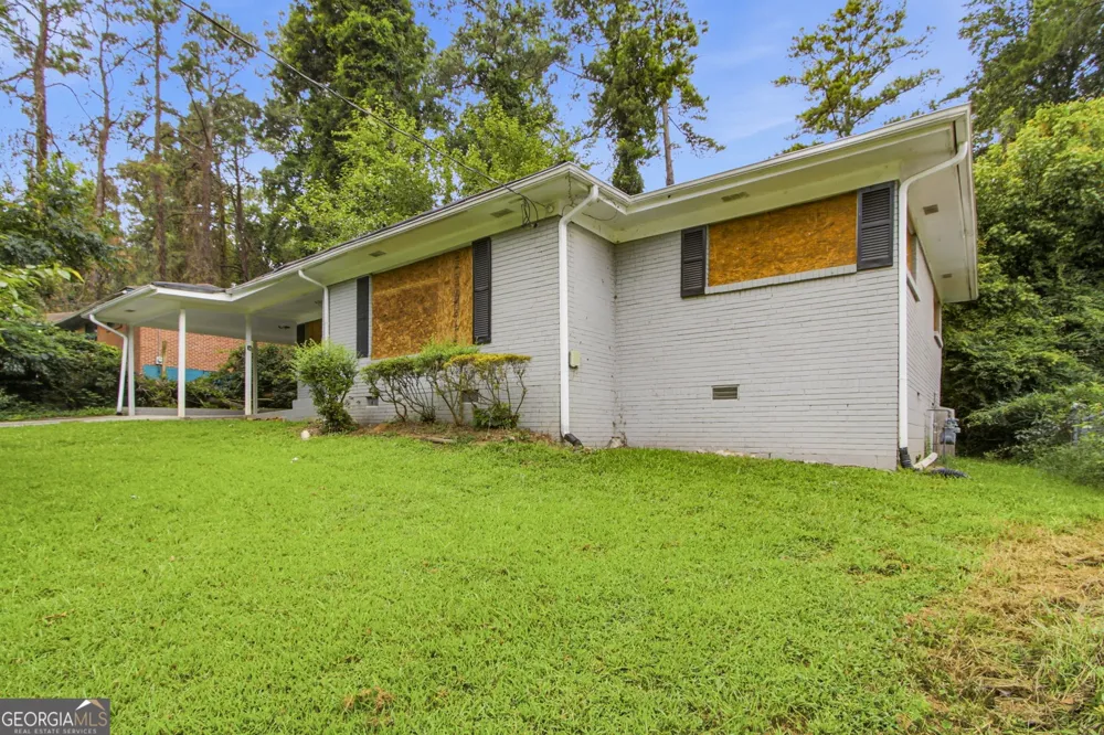 1883 Cindy DR Decatur, GA 30032