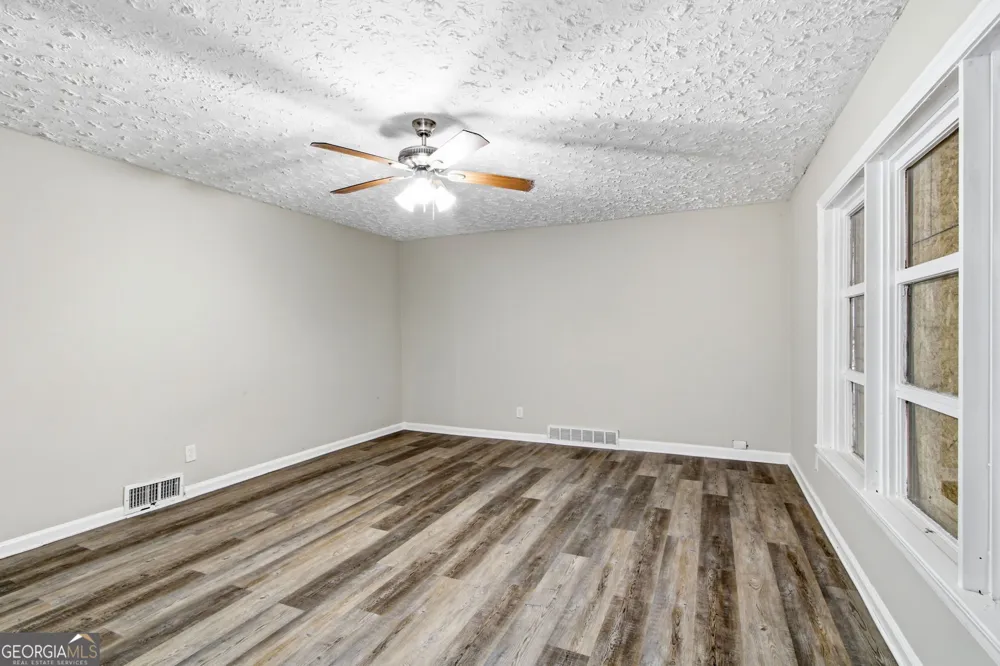 1883 Cindy DR Decatur, GA 30032