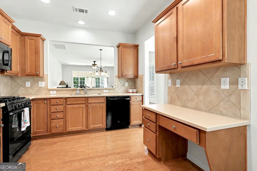 102 Magic Lily DR Griffin, GA 30223