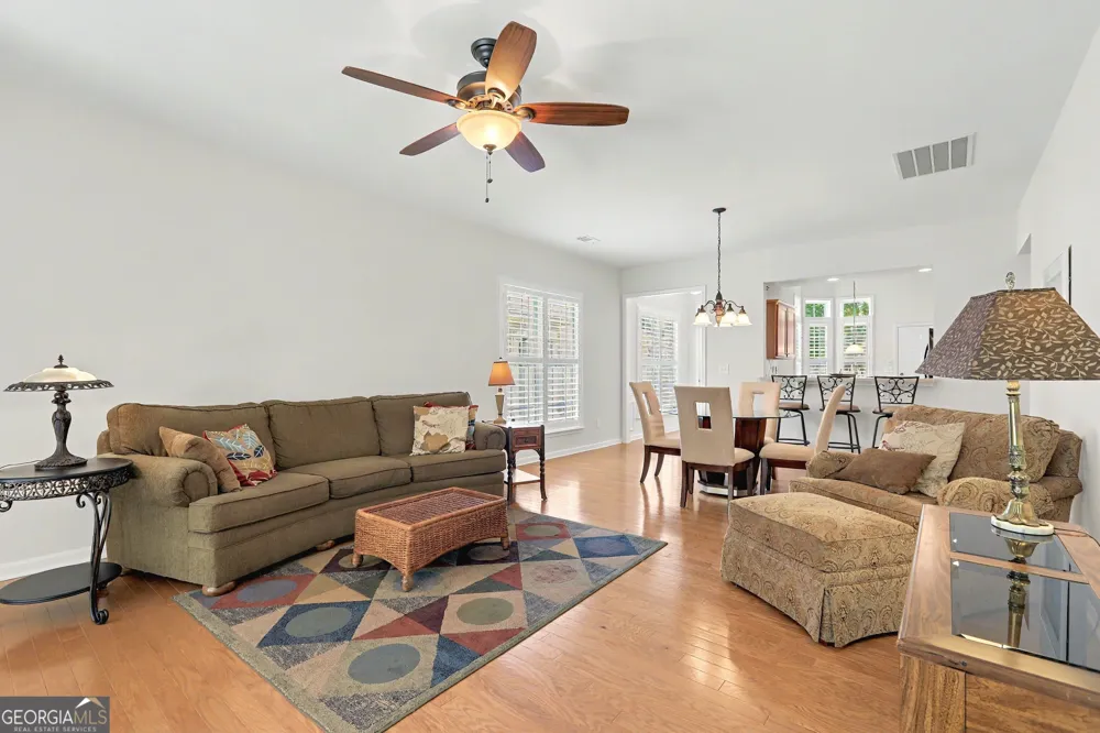 102 Magic Lily DR Griffin, GA 30223
