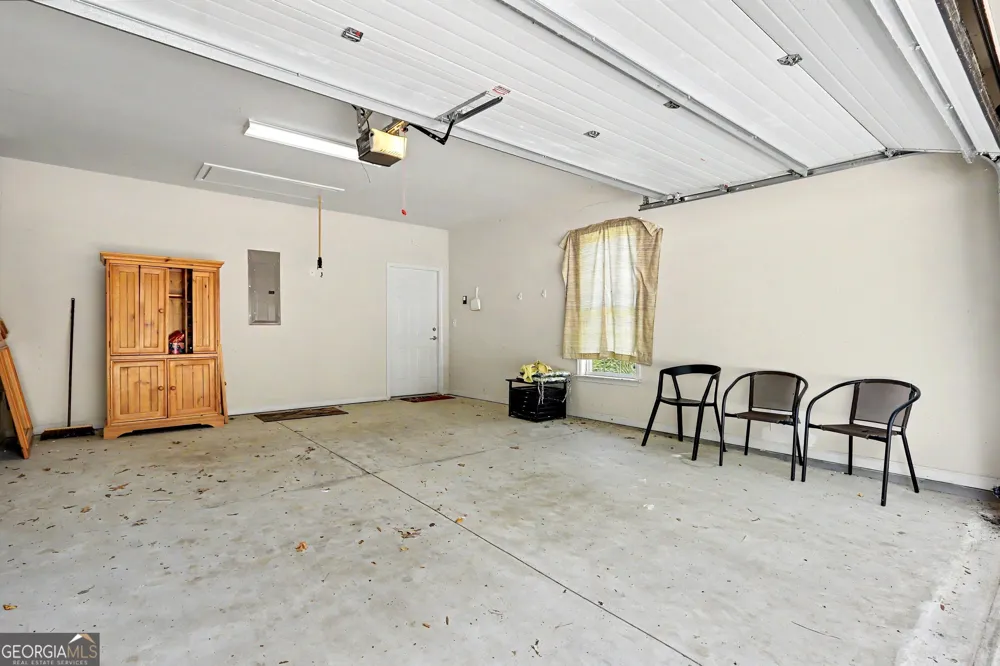 102 Magic Lily DR Griffin, GA 30223