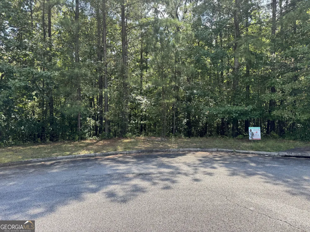6151 Sequoia LN Douglasville, GA 30135