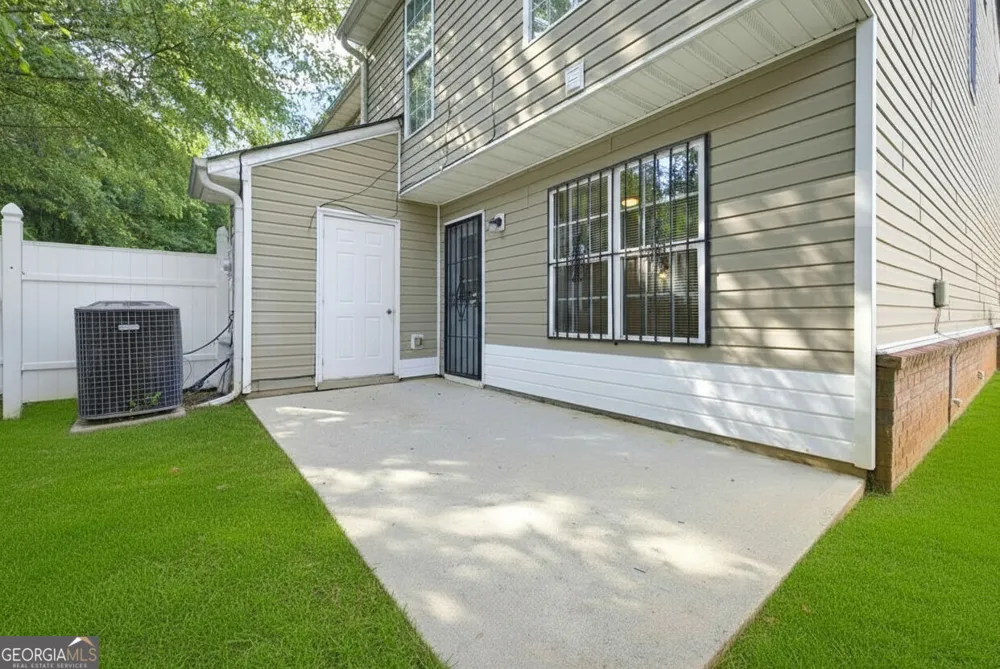 1934 Grove WAY Hampton, GA 30228