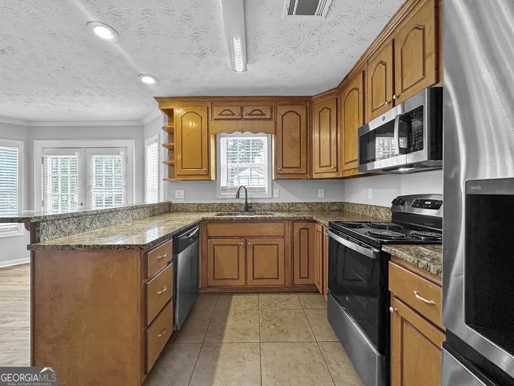 2822 Arbor CT SE Conyers, GA 30013