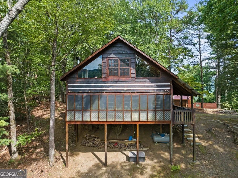 21 Mountain View TRL Cherry Log, GA 30522