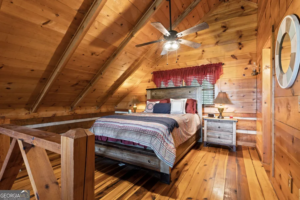 21 Mountain View TRL Cherry Log, GA 30522