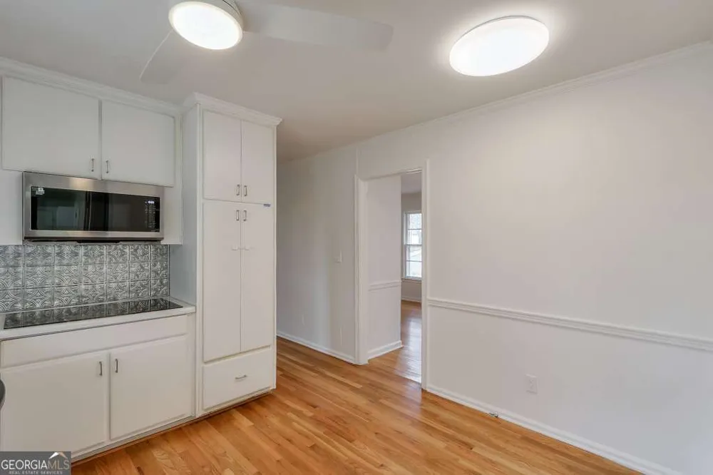 1055 Tuxedo DR Roswell, GA 30075