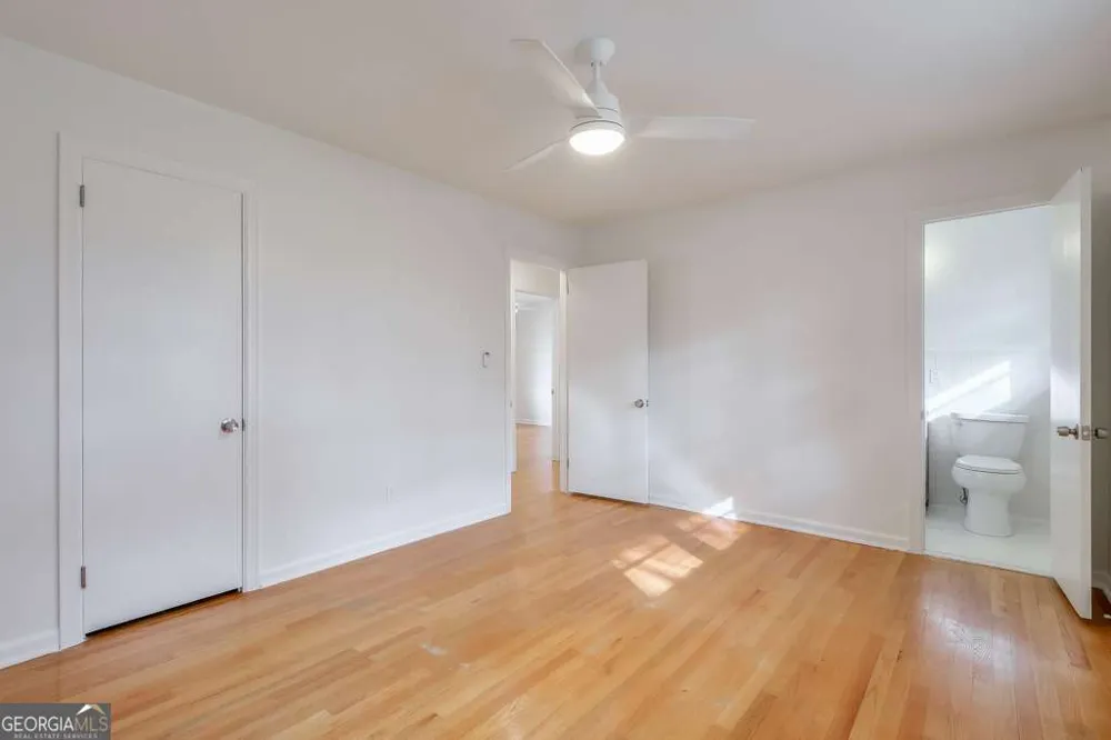 1055 Tuxedo DR Roswell, GA 30075
