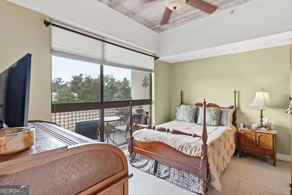 563 Memorial DR SE Atlanta, GA 30312