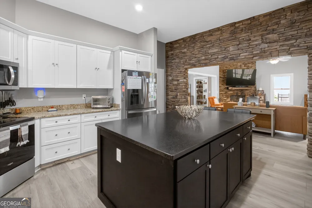 1504 Double Springs RD Townville, SC 29689
