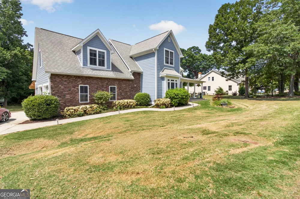1504 Double Springs RD Townville, SC 29689