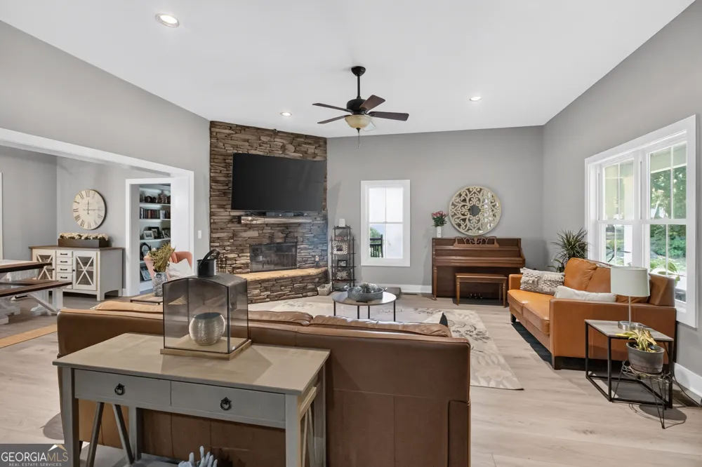 1504 Double Springs RD Townville, SC 29689