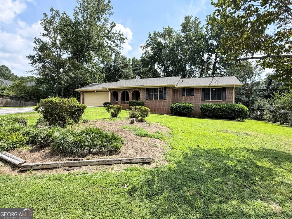 2305 Village DR Covington, GA 30016