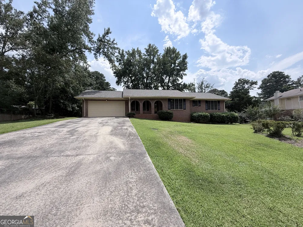 2305 Village DR Covington, GA 30016
