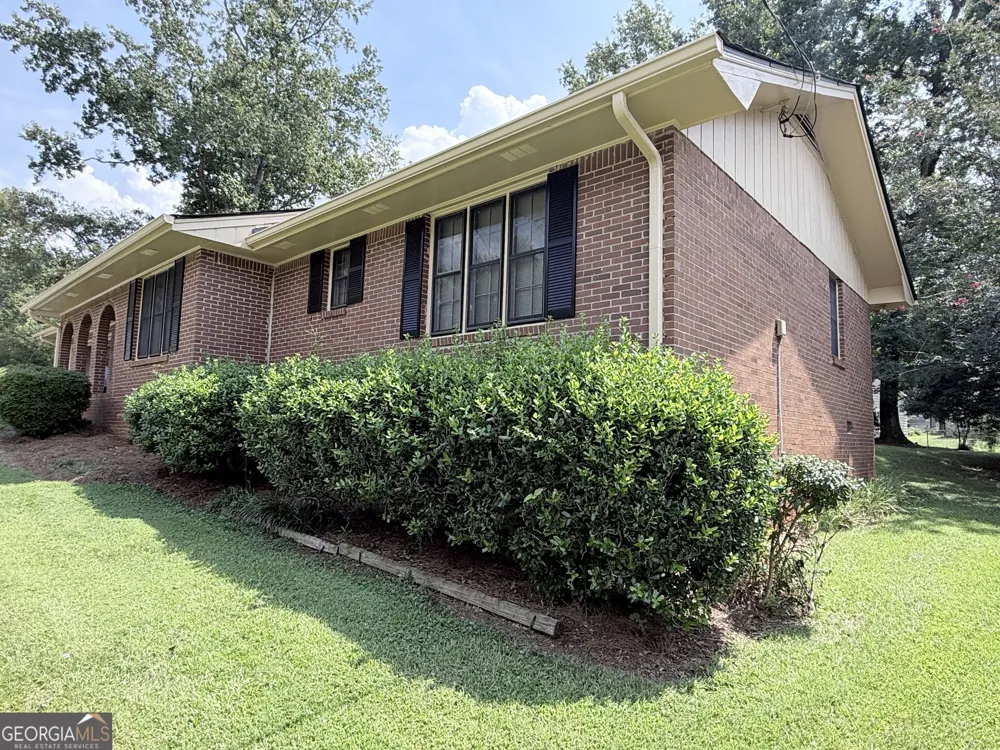 2305 Village DR Covington, GA 30016