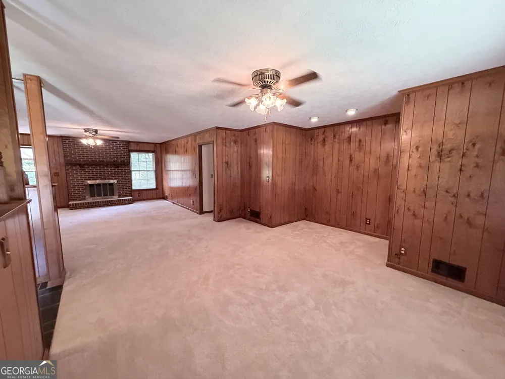 2305 Village DR Covington, GA 30016
