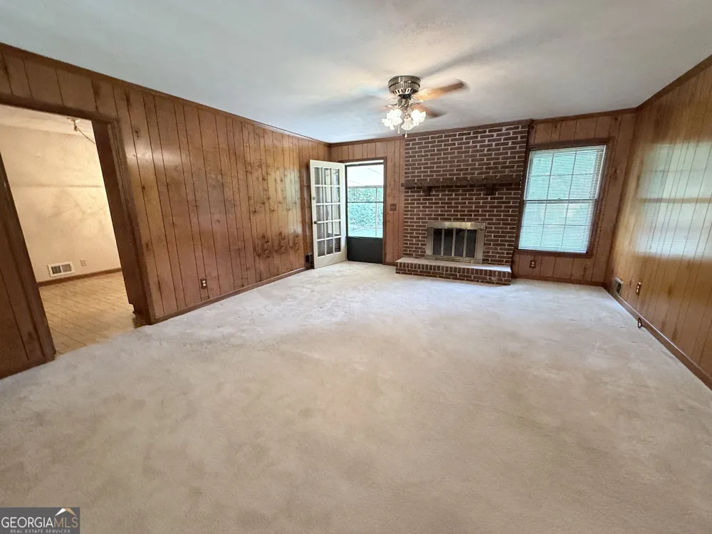 2305 Village DR Covington, GA 30016