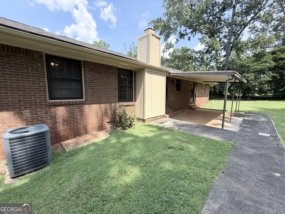 2305 Village DR Covington, GA 30016