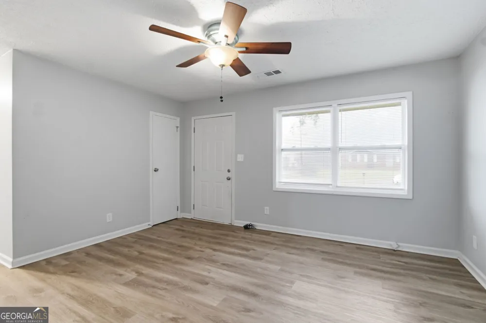 265 Hummingbird WAY Riverdale, GA 30274