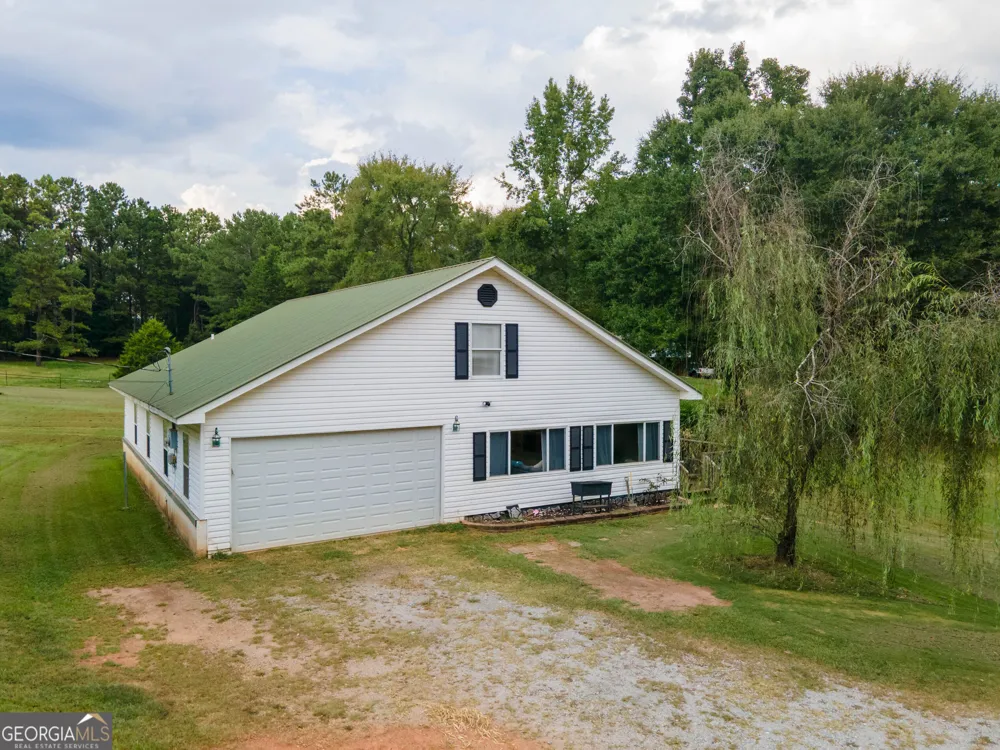 2151 Blue Creek RD Hogansville, GA 30230