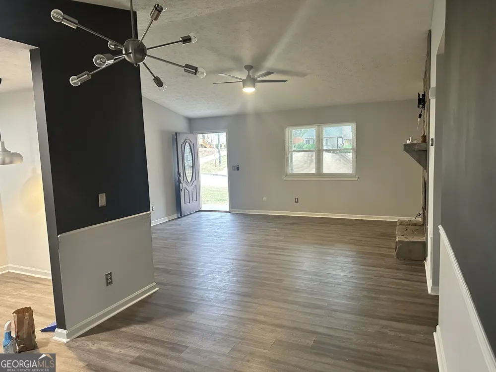 4183 Red Laurel WAY Snellville, GA 30039
