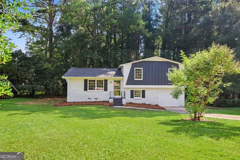 6200 Auburn DR