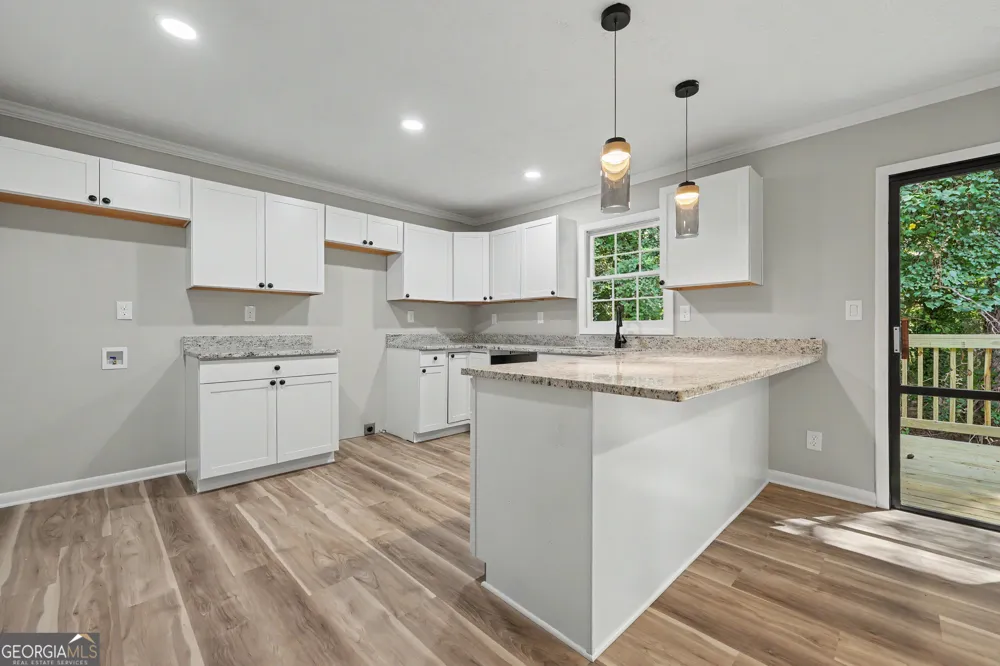 6200 Auburn DR Riverdale, GA 30296