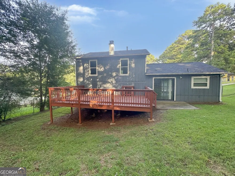 1819 Singer WAY Lithonia, GA 30058