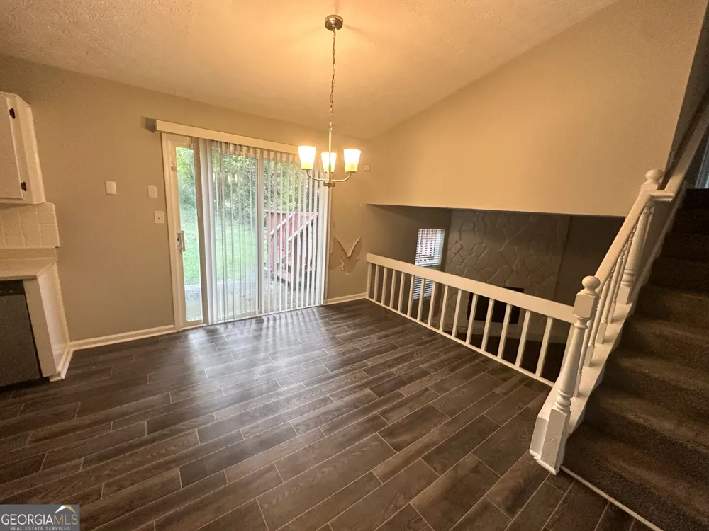 1819 Singer WAY Lithonia, GA 30058