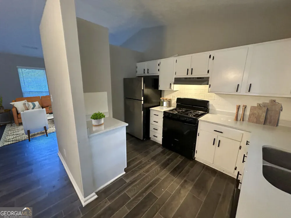 1819 Singer WAY Lithonia, GA 30058