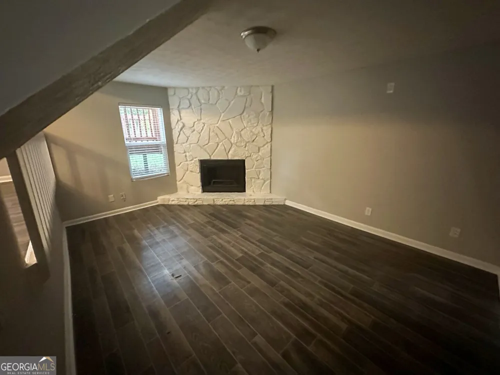 1819 Singer WAY Lithonia, GA 30058