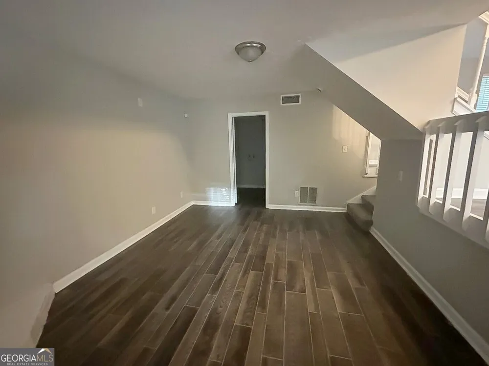 1819 Singer WAY Lithonia, GA 30058