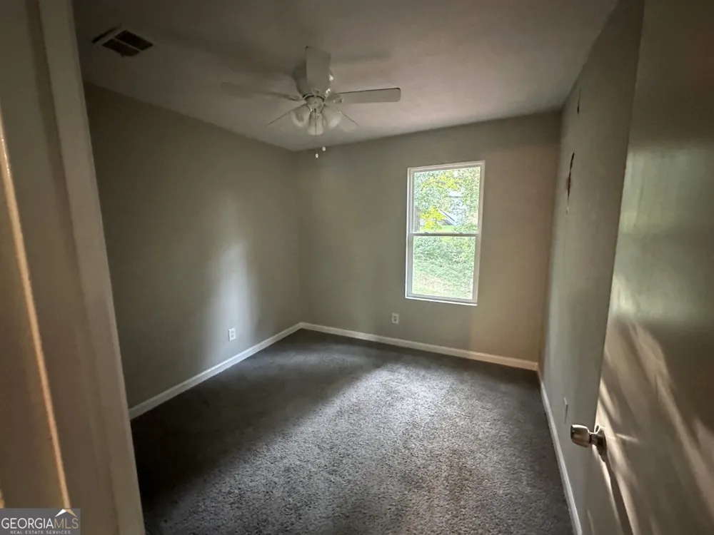 1819 Singer WAY Lithonia, GA 30058