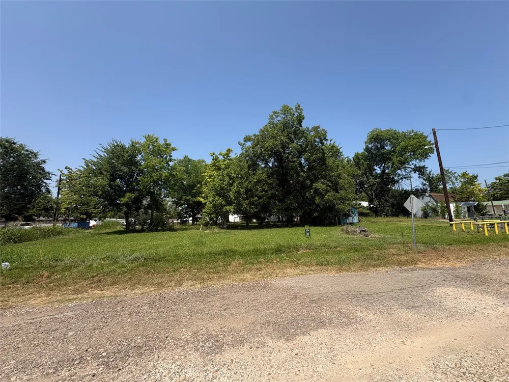 200 S Reagan Street Clarksville, TX 75426