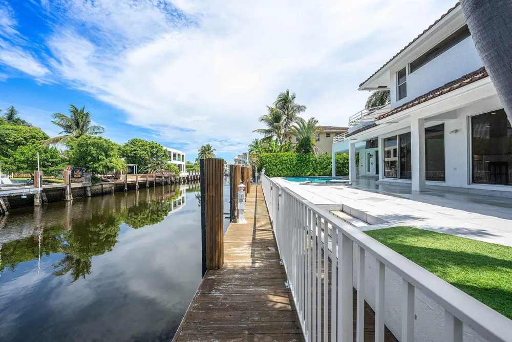 807 Coventry Street Boca Raton, FL 33487