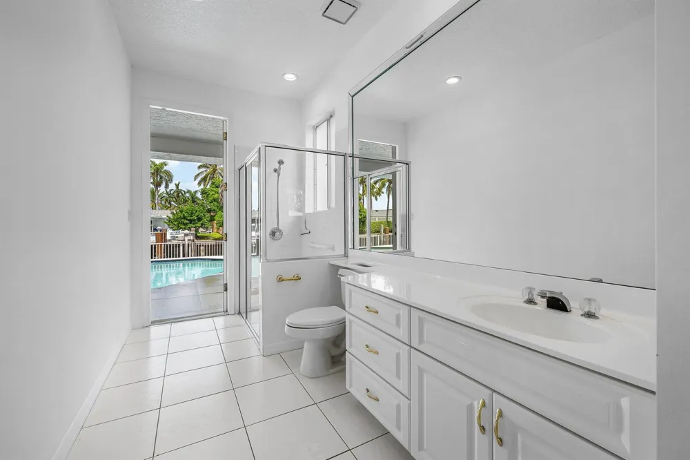 807 Coventry Street Boca Raton, FL 33487