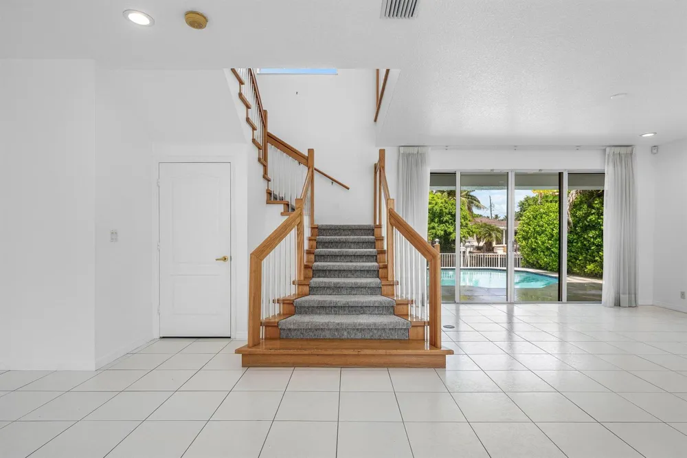807 Coventry Street Boca Raton, FL 33487