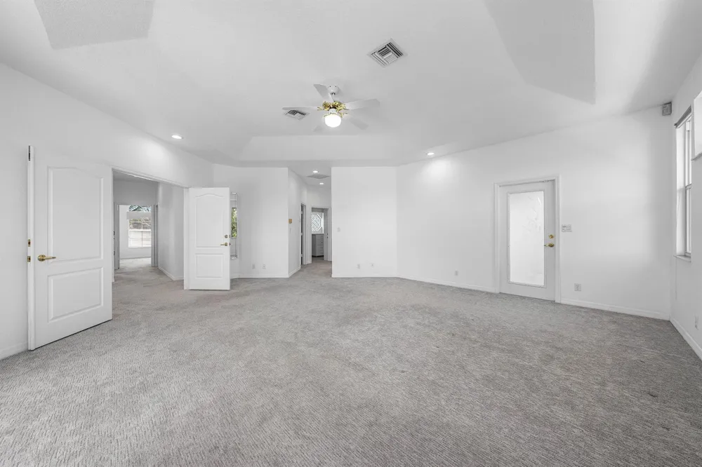 807 Coventry Street Boca Raton, FL 33487