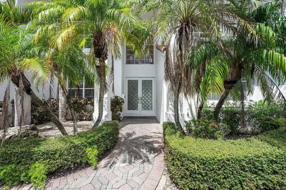 807 Coventry Street Boca Raton, FL 33487