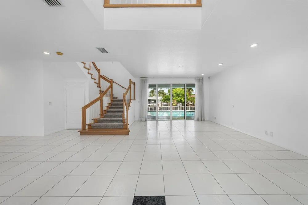 807 Coventry Street Boca Raton, FL 33487