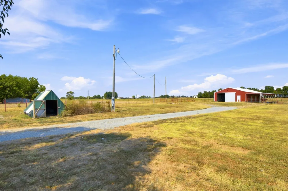 57420 E 140 Miami, OK 74354