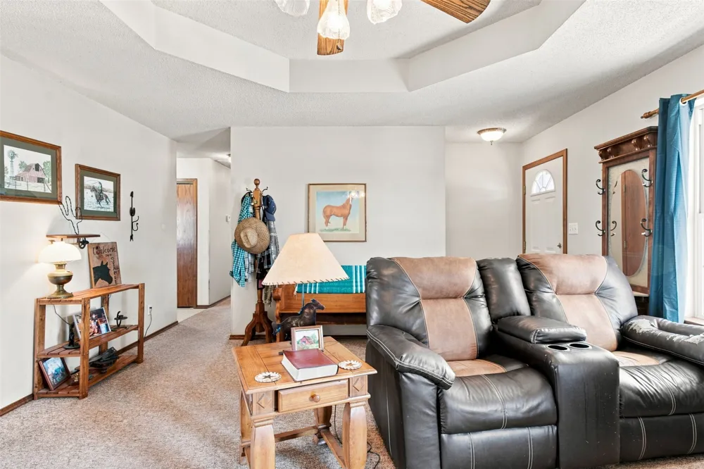57420 E 140 Miami, OK 74354