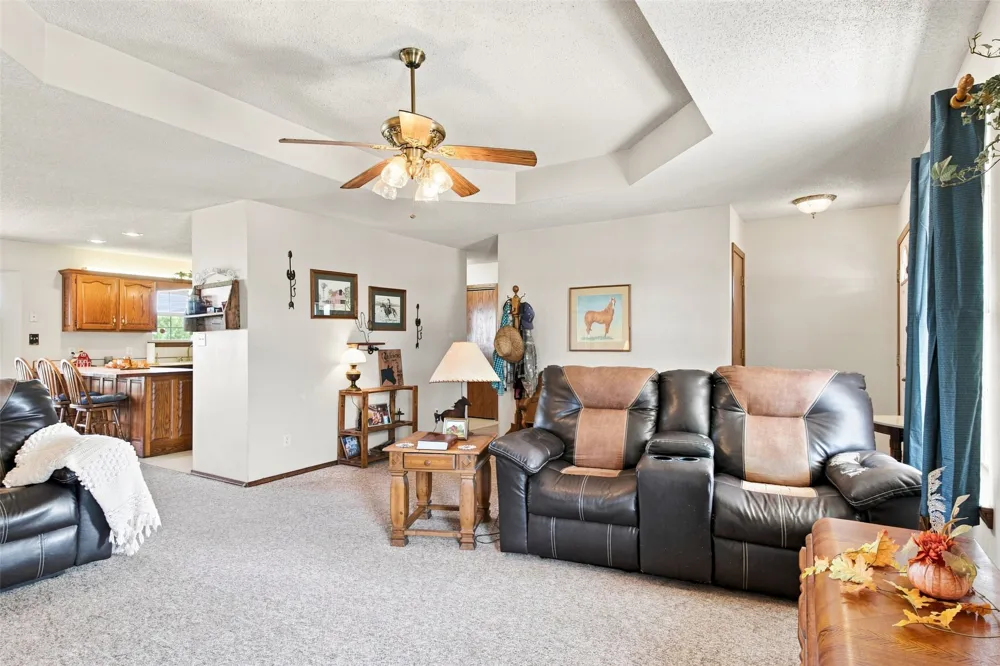 57420 E 140 Miami, OK 74354